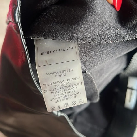 NEW Maniere De Voir  VEGAN LEATHER & PATENT RIBBED LEGGINGS - Picture 13 of 15